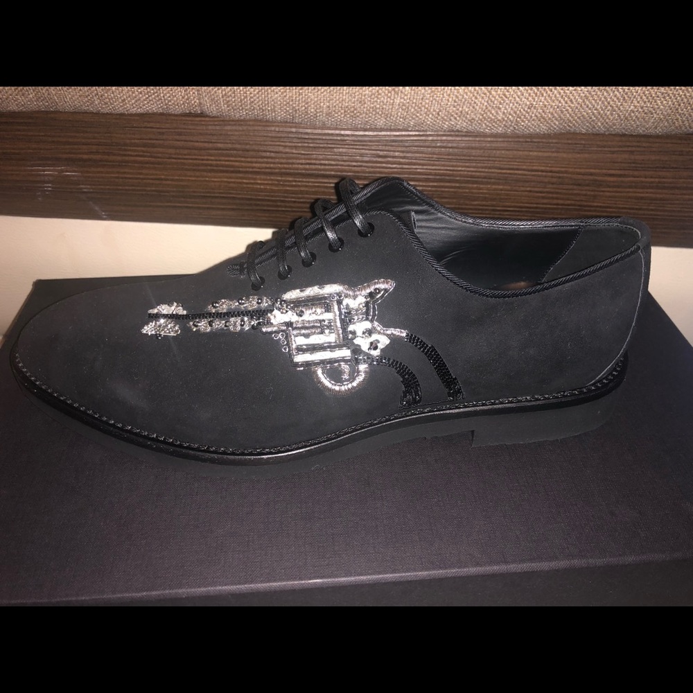 Dolce & Gabbana Men Gun Embellished Suede Oxfords